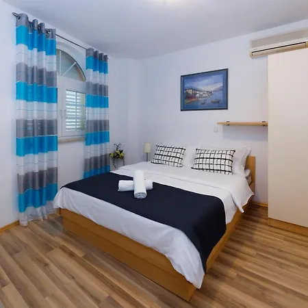 Matea Apartment Makarska