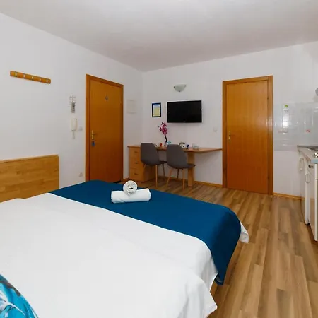 Matea Apartment Makarska