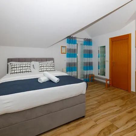 Apartment Matea Makarska